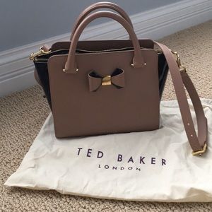 Ted Baker purse like new!